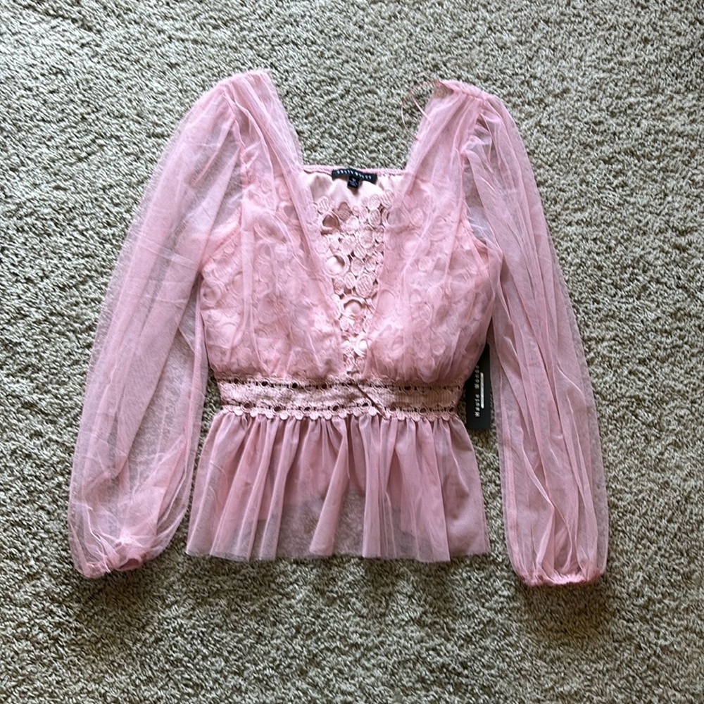 Juniors dusty rose cropped blouse